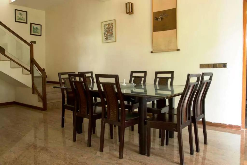 Villa Serena Bangalore Exteriör bild