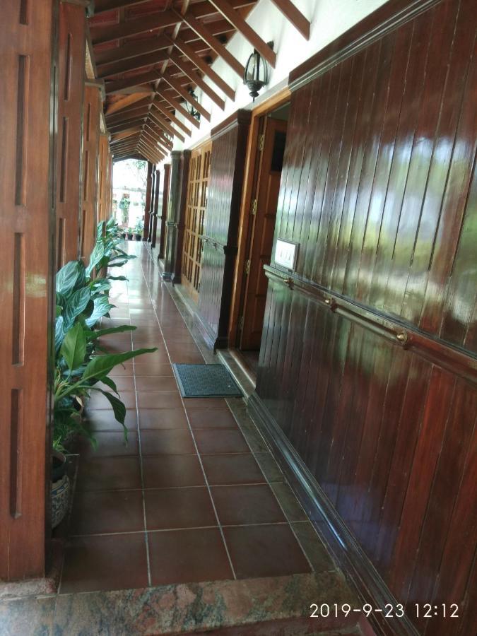 Villa Serena Bangalore Exteriör bild