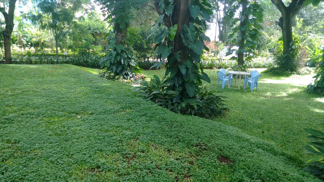 Villa Serena Bangalore Exteriör bild