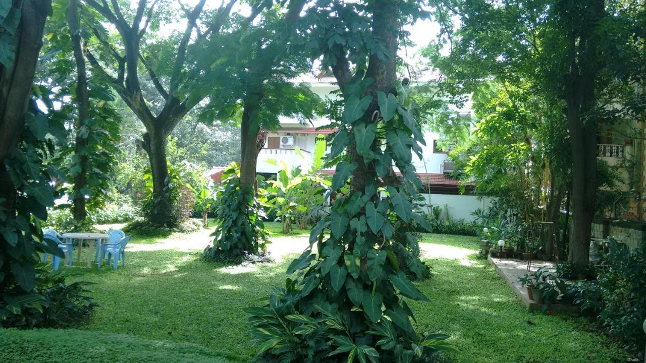 Villa Serena Bangalore Exteriör bild